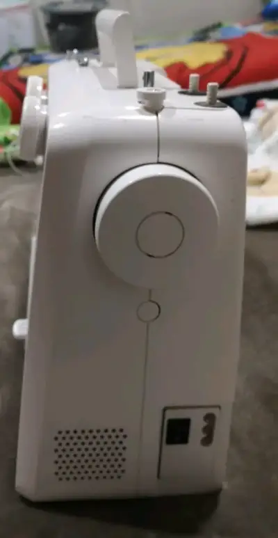 Máquina de coser Janome 311 - miniatura 5