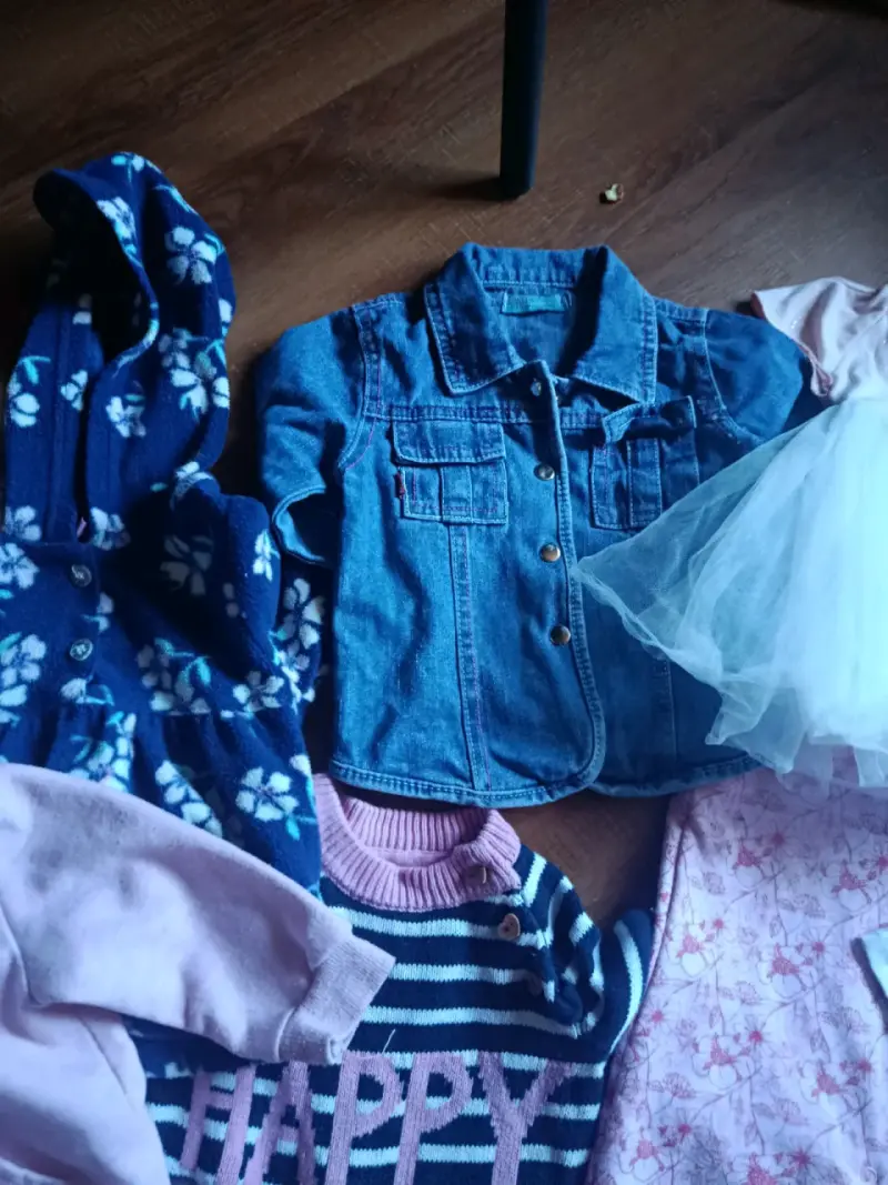 Ropa variada de bebé - 2
