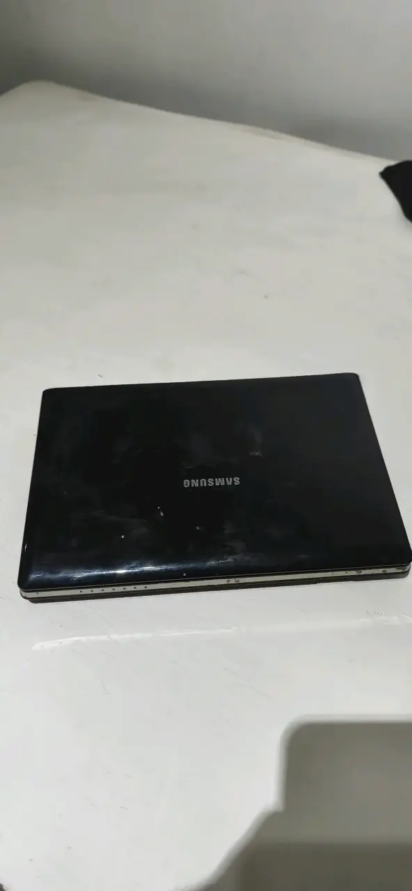 Laptop Samsung usada - 1