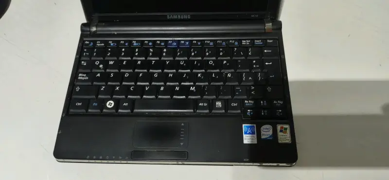 Laptop Samsung usada - 4