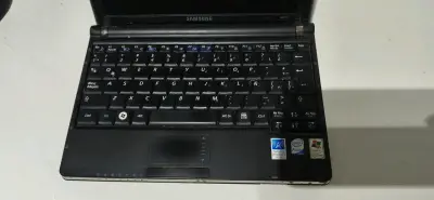 Laptop Samsung usada - miniatura 4
