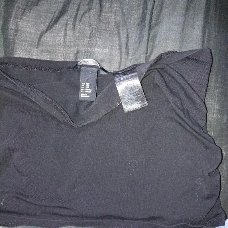 Polera negra - 2