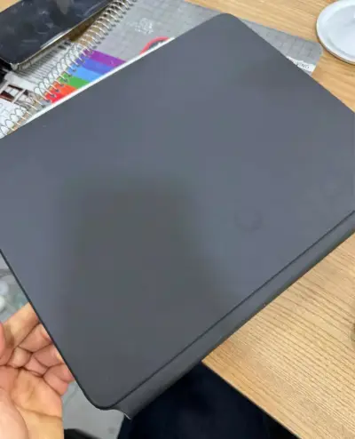 iPad Pro 12.9” + Magic Keyboard + Apple Pencil - miniatura 3