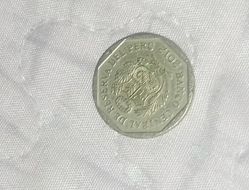 Moneda de chile Perú y de Suecia - 1