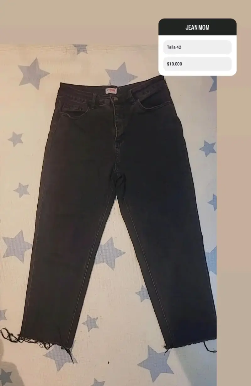 Jean Mom negro talla 42