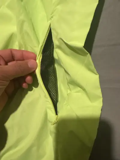 Chaqueta cortaviento reflectante - miniatura 2