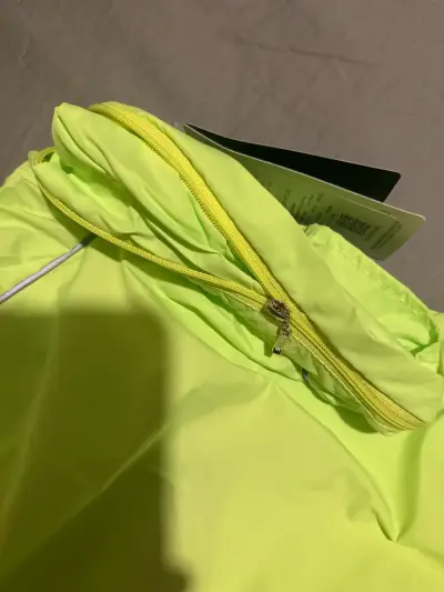 Chaqueta cortaviento reflectante - miniatura 4