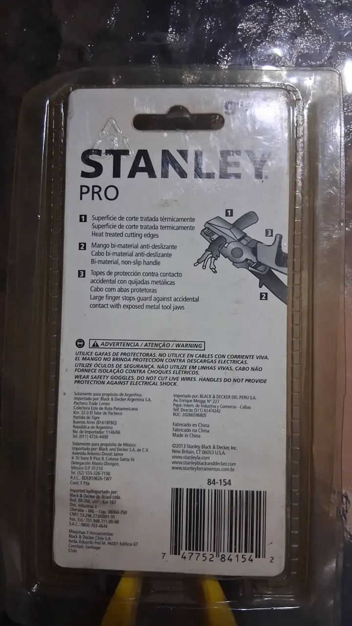 Alicate Stanley Pro 9 pulgadas - 2