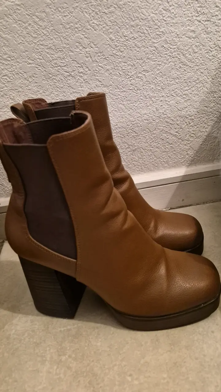 Botines marrones de cuero - 2