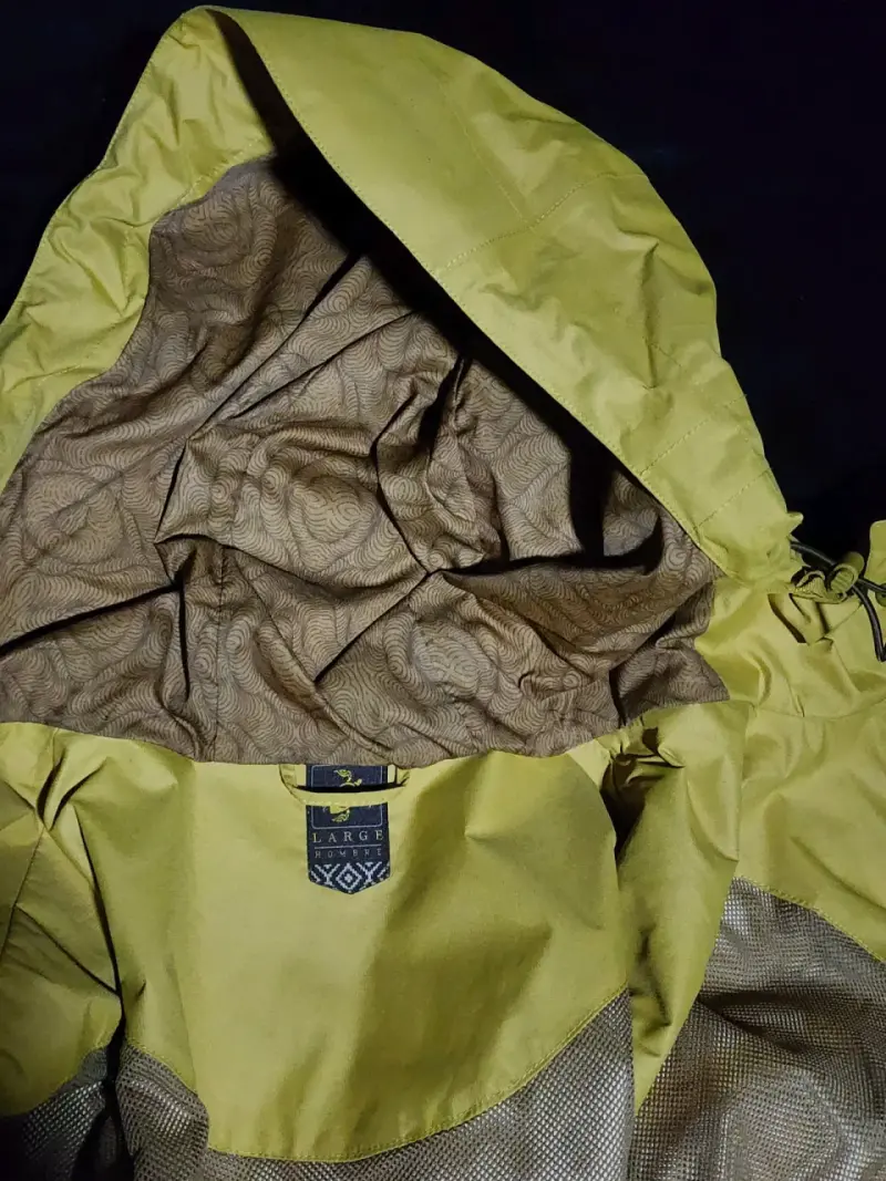 Chaqueta amarilla impermeable - 3
