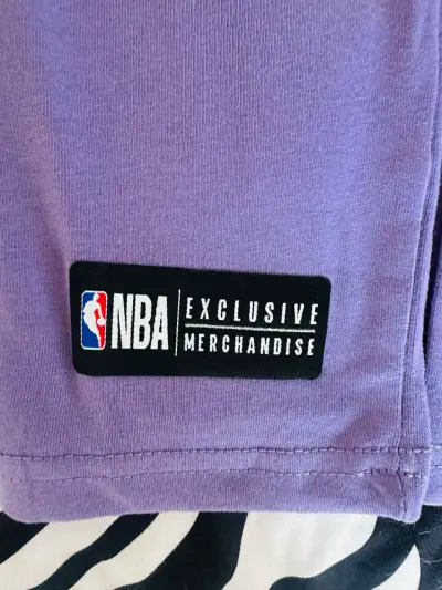 Polera morada NBA oficial - miniatura 4