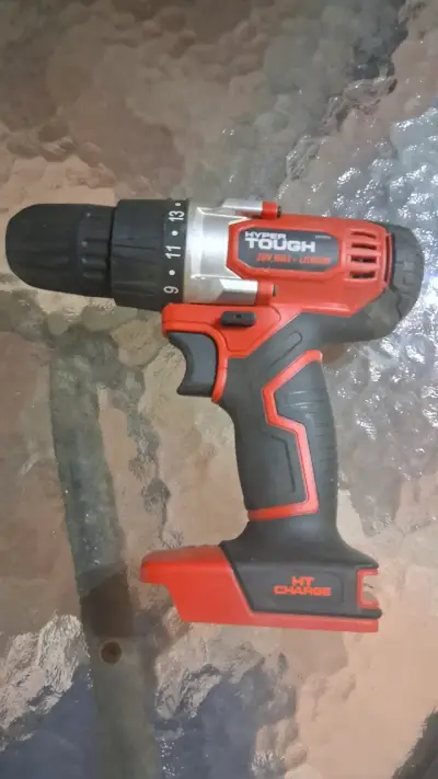 Taladro inalámbrico Hyper Tough 20V - miniatura 1