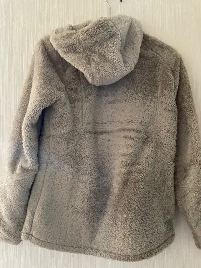 Chaqueta con capucha Uppi - miniatura 5