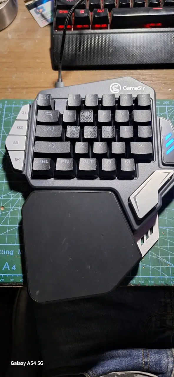 Teclado mecánico GameSir Z1 - 4