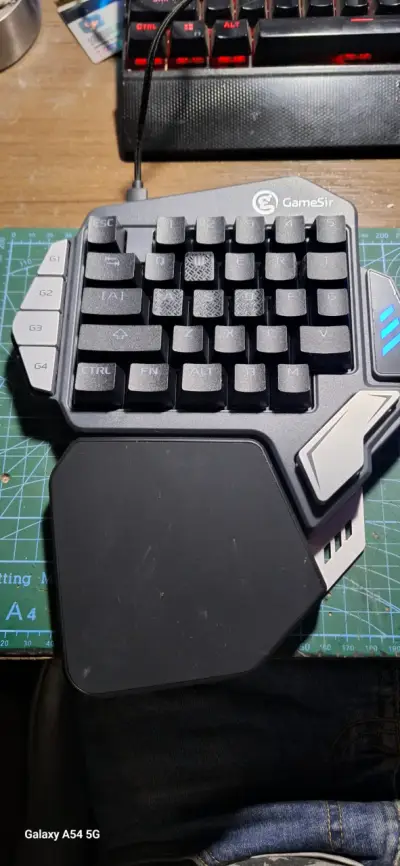 Teclado mecánico GameSir Z1 - miniatura 4