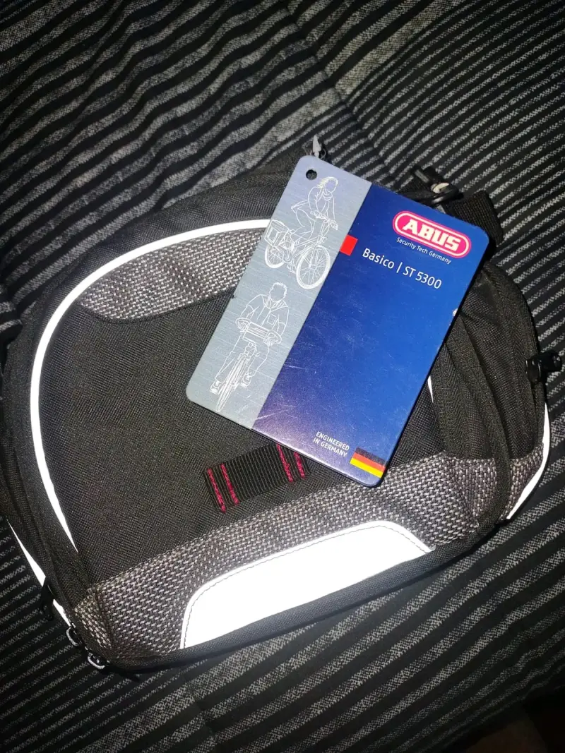 Bolso negro ABUS compacto - 2