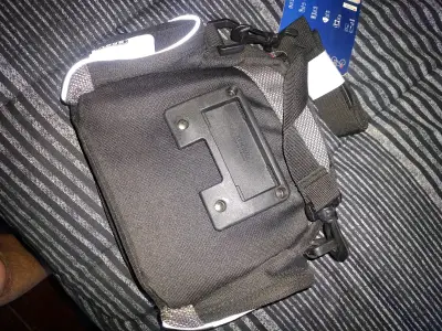 Bolso negro ABUS compacto - miniatura 3