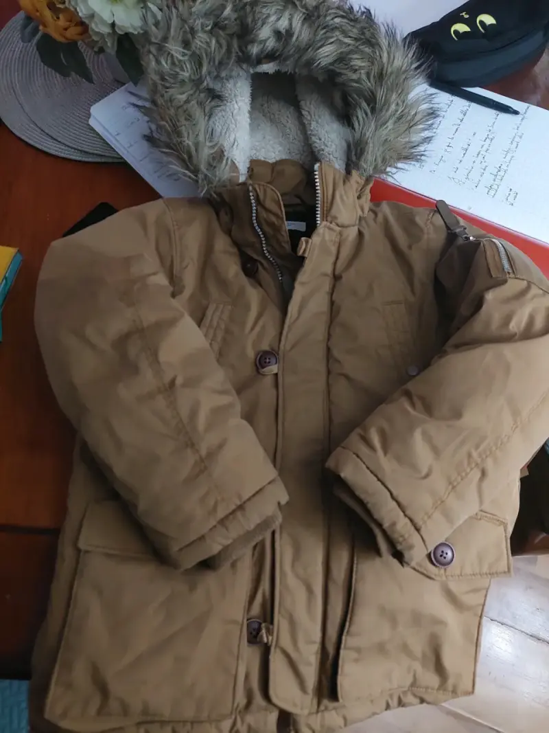 Parka T 7 EUR 128 marrón con capucha de felpa H&M - 1