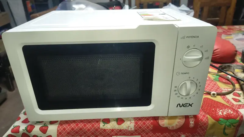 Microondas Nex blanco - 1