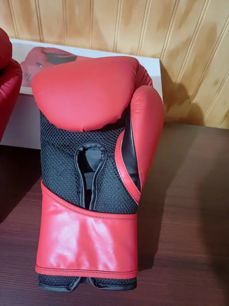 Guantes de boxeo Everlast rojos - 3