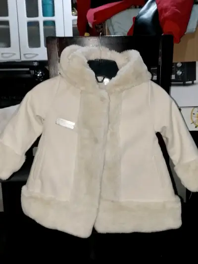 Abrigo de niña con capucha beige - miniatura 1