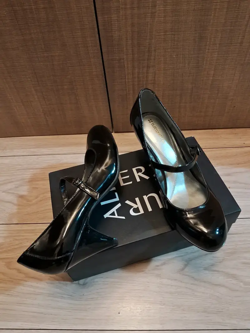 Zapatos Naturalizer negros charol mujer 40