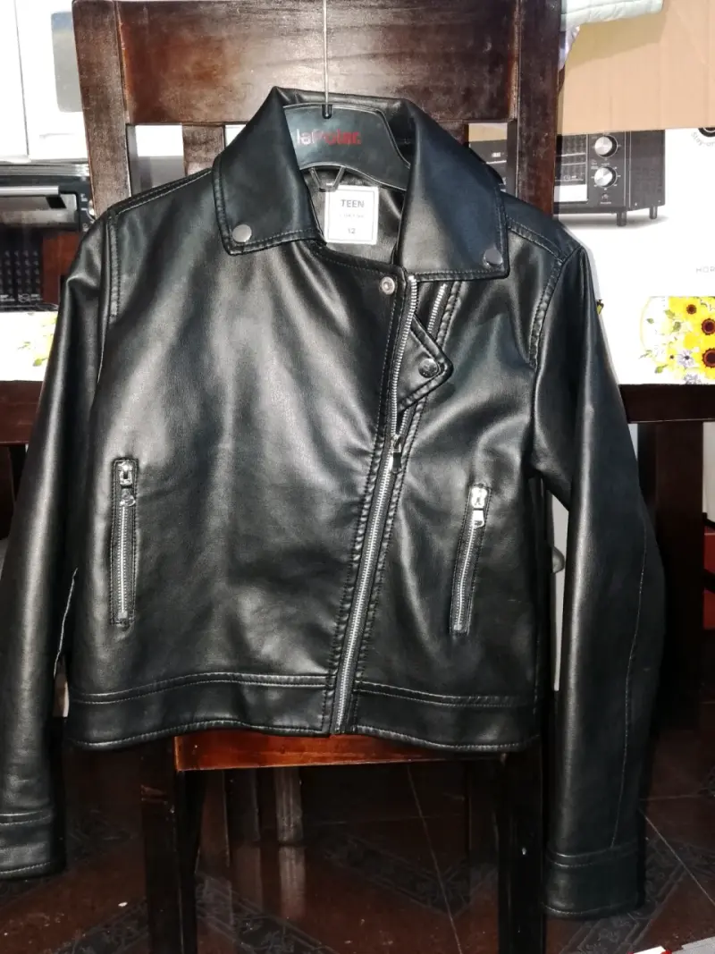 Chaqueta de cuero negra talla teen - 1