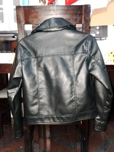 Chaqueta de cuero negra talla teen - miniatura 2