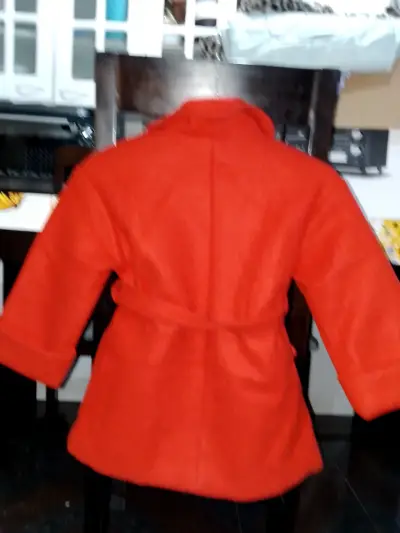 Abrigo rojo para niñas - miniatura 2