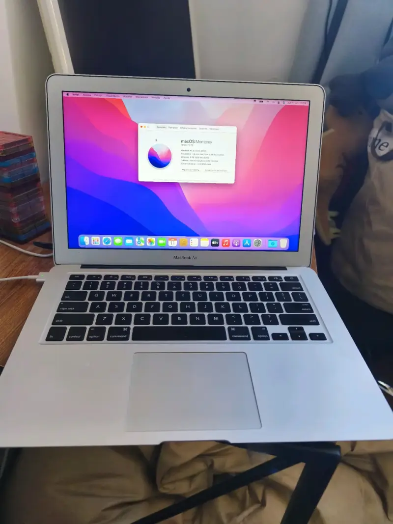 MacBook Air 13" (2017) usado - 5