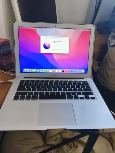 MacBook Air 13" (2017) usado - miniatura 5