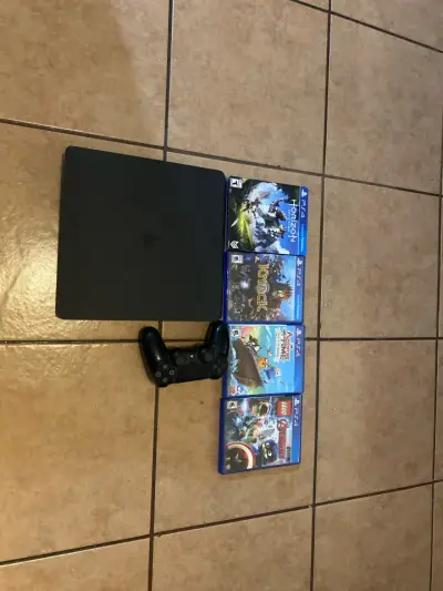 Consola PS4 con juegos incluidos - miniatura 1