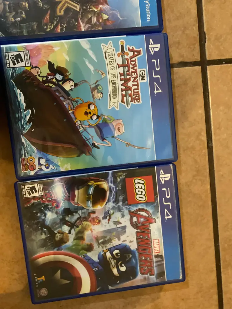 Consola PS4 con juegos incluidos - 3