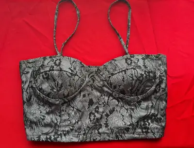 Top encaje gris elegante - miniatura 1