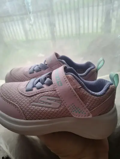 Zapatillas rosadas para niños - miniatura 1