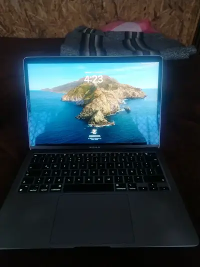 MacBook Air usado en buen estado - miniatura 1