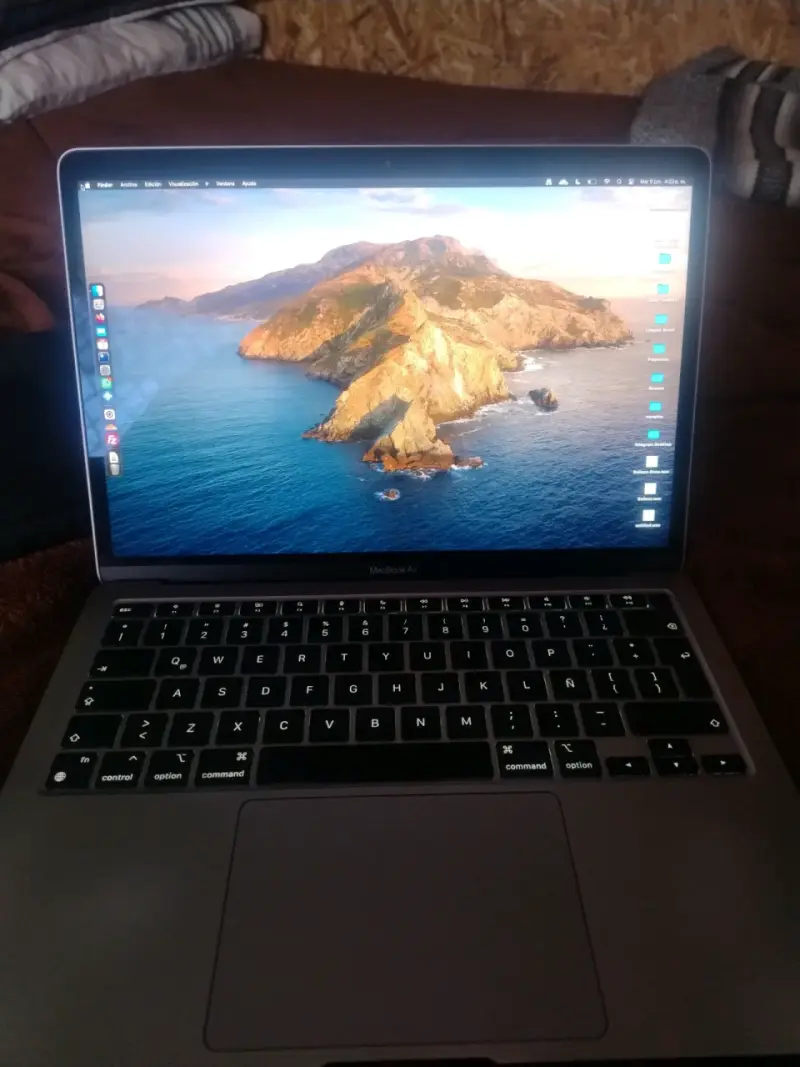 MacBook Air usado en buen estado - 2
