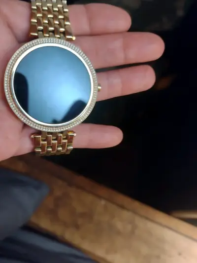 Reloj inteligente dorado Michael Kors - miniatura 6