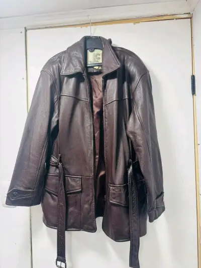 Chaqueta de cuero marrón talla M - miniatura 2