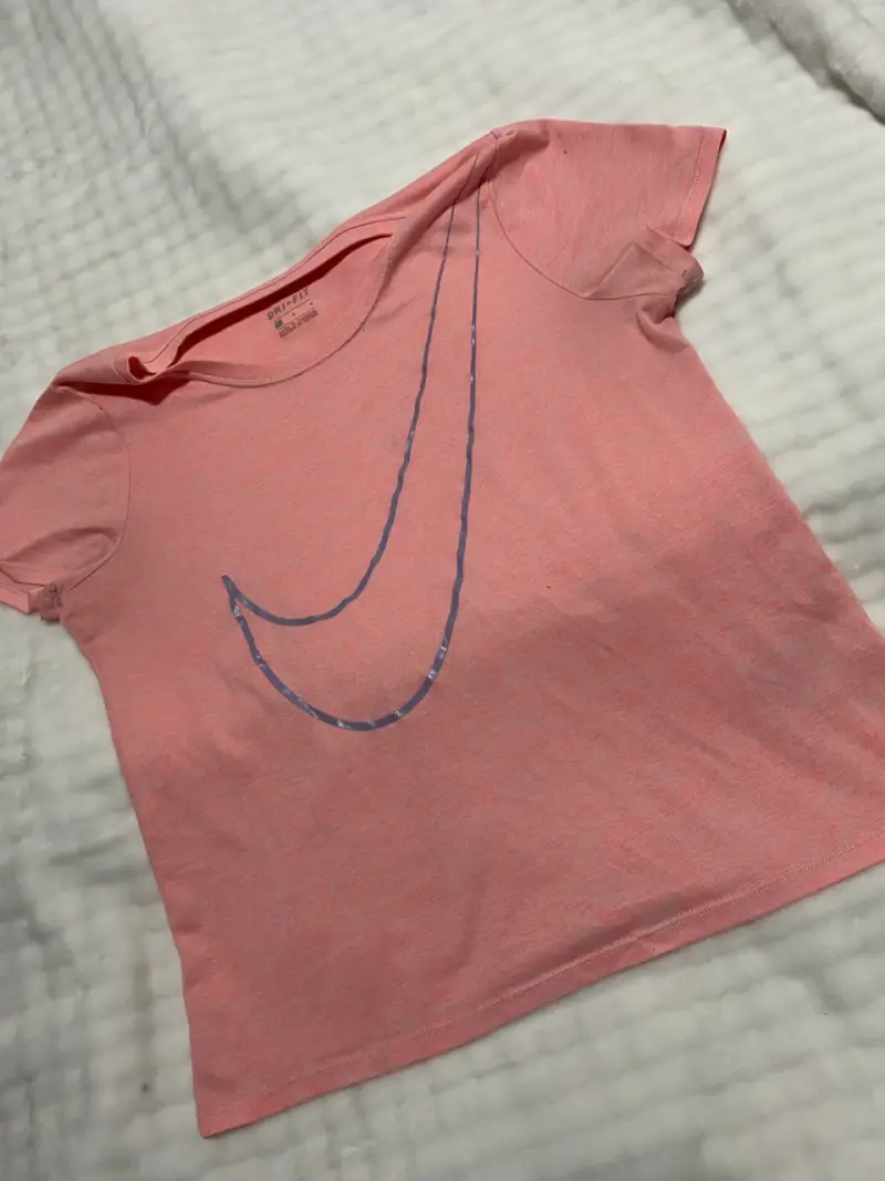 Polera deportiva rosa - 1
