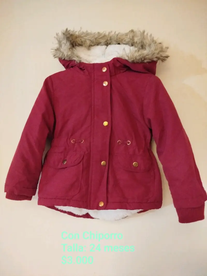Chaqueta roja con chiporro