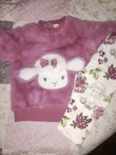 Conjunto infantil polar y leggings - miniatura 1