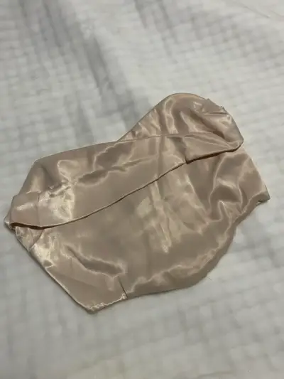 Diadema de satén beige - miniatura 1