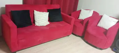 Sillón de 3 cuerpos más dos sillones rojos cómodos - miniatura 3