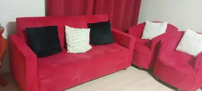 Sillón de 3 cuerpos más dos sillones rojos cómodos - miniatura 4
