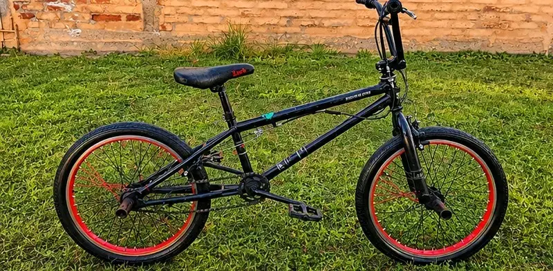 Se vende bicicleta bmx - 4