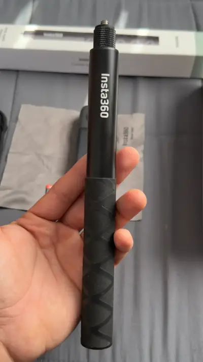 Cámara Insta360 x3 con accesorios - miniatura 3