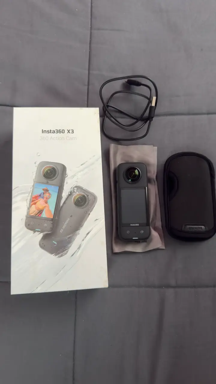 Cámara Insta360 x3 con accesorios - 4