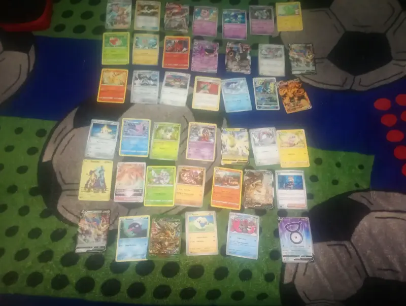 Vendo cartas Pokémon - 1