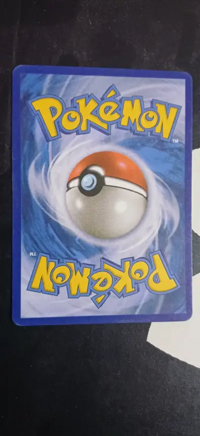 Tarjeta Pokémon Pikachu V - miniatura 2